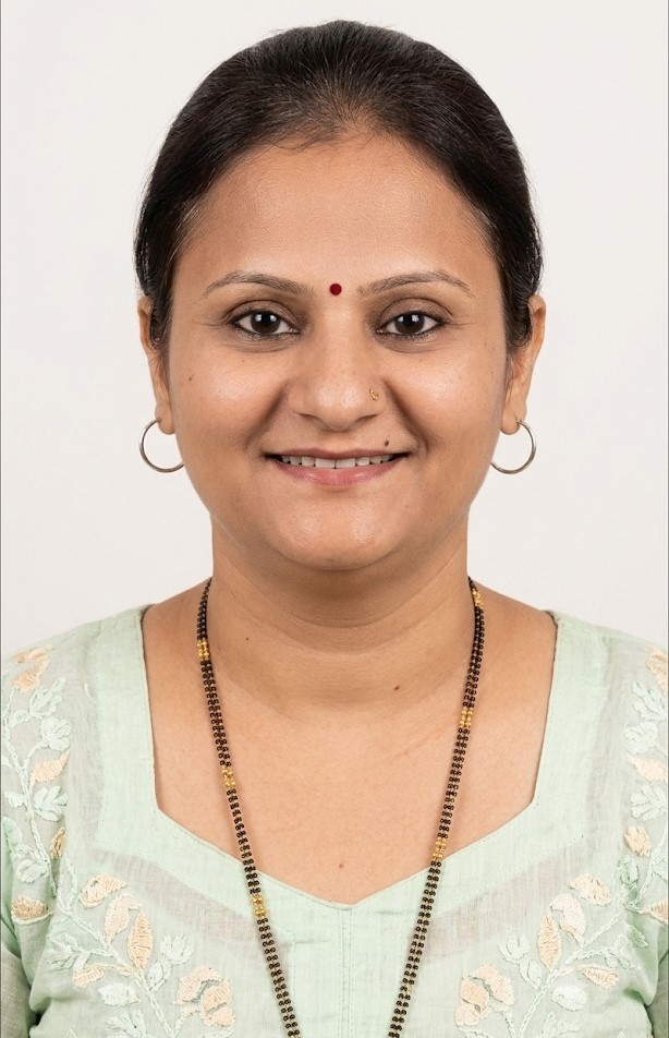 lata naresh makwana - Part time Cleaner and Cook in balganga napense rd in Mumbai